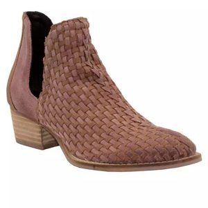 Women's Very Volatile Veracruz Ankle Booties